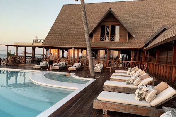Hotel & Tourism